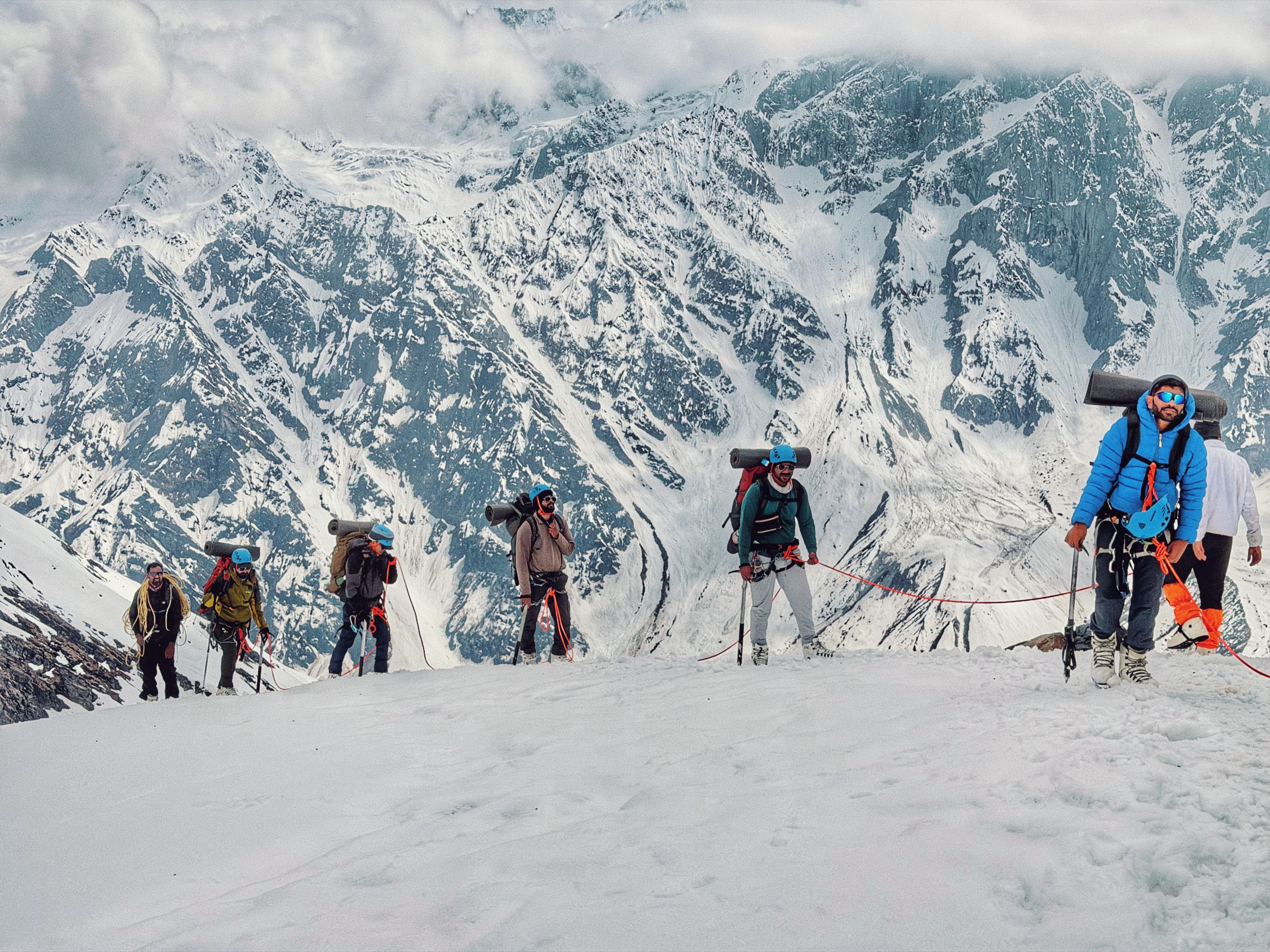 Friendship Peak second expedition of the 2026 season field photograph 3