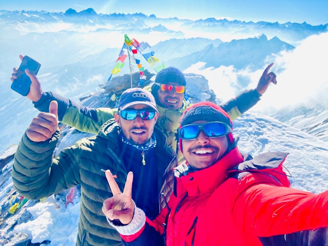 How to Prepare for Friendship Peak: 6-Week Training Plan for a Strong and Safe Summit